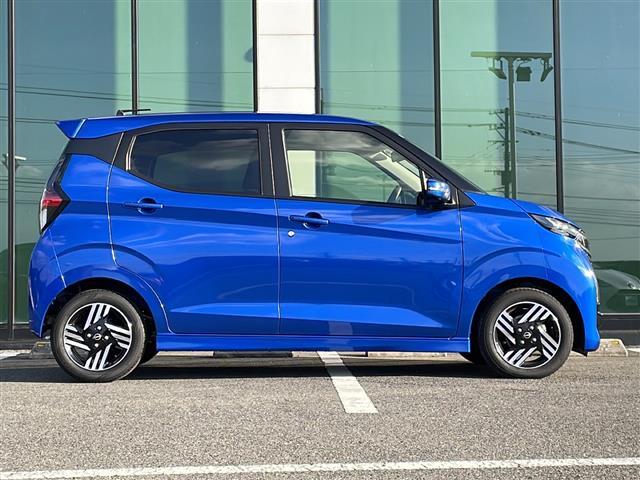 【右】『外装：右側』の画像になります。写真の内容に関してご不明点、ご質問等がございましたらお気軽にガリバー店舗までお問い合わせください。