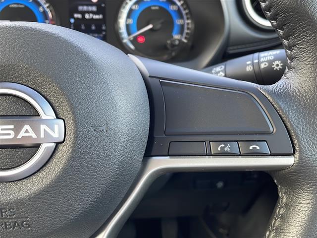 【運転席操作部】『運転席周辺の装備』の画像になります。快適なドライブを楽しむための機能が装備されています！運転席から触れるので使いやすいです！