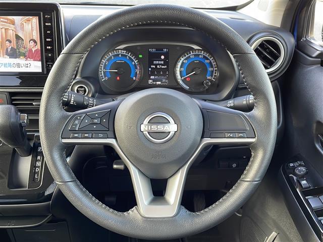 【ハンドル】『ハンドル/ステアリング』の画像になります。写真の内容に関してご不明点、ご質問等がございましたらお気軽にガリバー店舗までお問い合わせください。