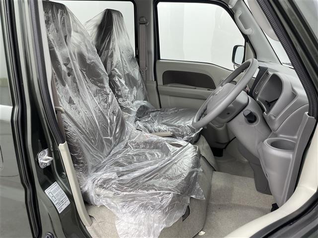 【4人乗り】ゆったりとした座り心地と、車内を広々と使える快適性に長けているので、快適な時間をお過ごしいただけます！