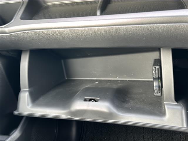 店舗にて現車の確認もいただけますので、お電話で在庫のご確認の上是非ご来店くださいませ！！！
