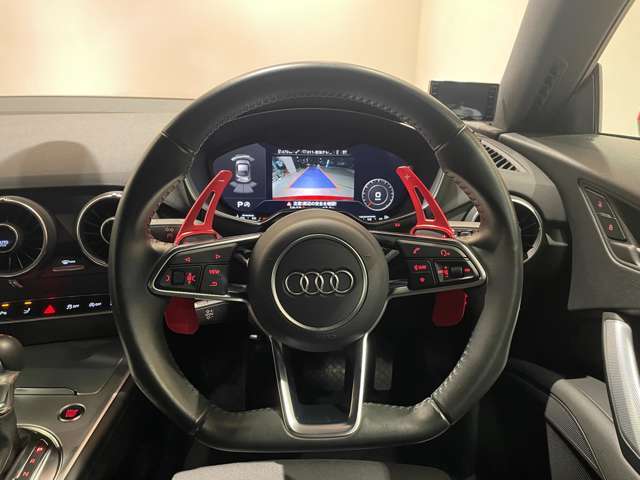 LIBERALAのコンセプトは【五感で較べる】。皆様の感性を頼りにお車選びをされてみてはいかがでしょうか。