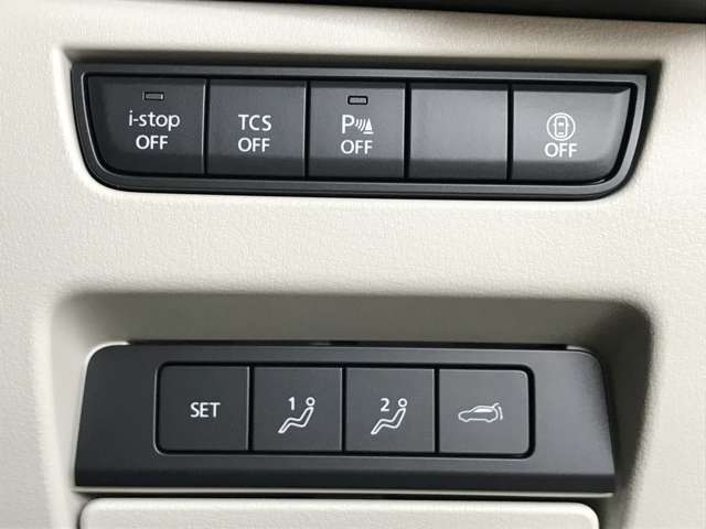 運転席回りのスイッチで安全装備のON/OFFも簡単に！