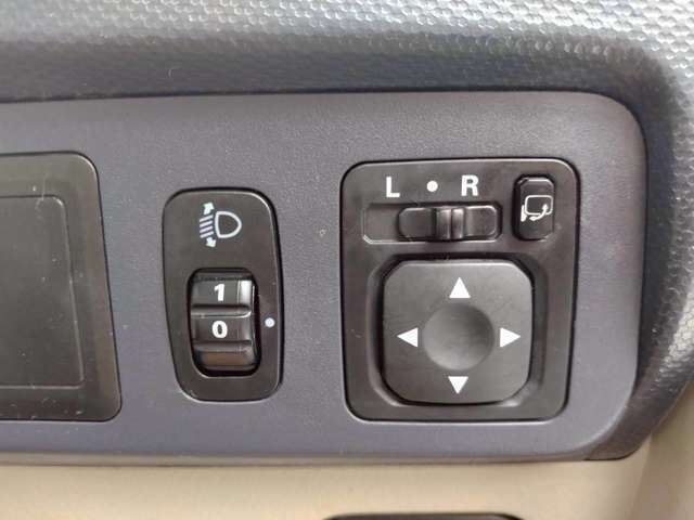 電動格納リモコンドアミラー　ヘッドライトレベライザースイッチ