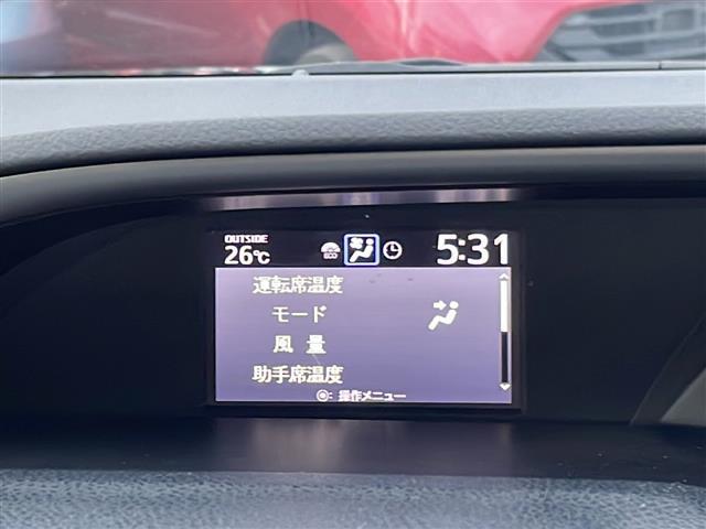 【スピードメーター】『スピードメーター』の画像になります。メーターがシンプルで見やすく運転しやすいですね！