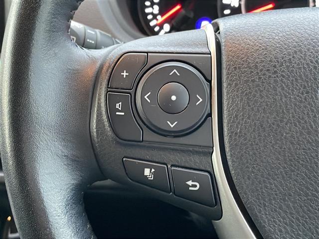 【運転席操作部】『運転席周辺の装備』の画像になります。快適なドライブを楽しむための機能が装備されています！運転席から触れるので使いやすいです！