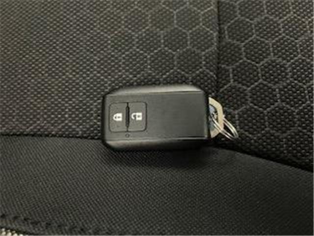 アツミモータースでは人気の中古車を常時1500台展示！掲載車両以外にも当社ホームページにて検索できます！