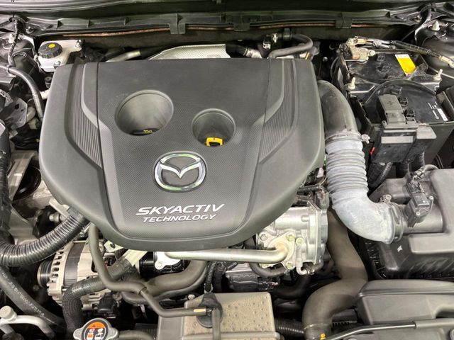 親切・丁寧な専門メカニックスタッフが応対！・車検・点検整備・事故等の修理などアフターサービスも安心。お車のカスタマイズもネクステージのサービススタッフまでご相談ください！
