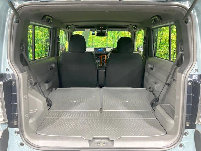 普段のお買い物や通勤、送迎等に十分な荷室スペースを確保しております。セカンドシートを倒すと、大きな荷物の積載も可能です♪