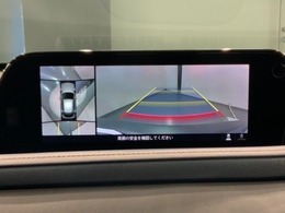 全方位モニターがついています！　車の周囲を360°安全確認できるので、普段の駐車はもちろんの事、縦列駐車や幅寄せの際にも活躍してくれますよ。