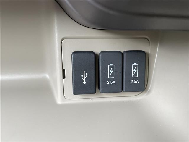 【運転席操作部】快適なドライブを楽しむための機能が装備されています！運転席から触れるので、使いやすいです！除菌プランいれていただくと、さらに清潔で安心していただけます！
