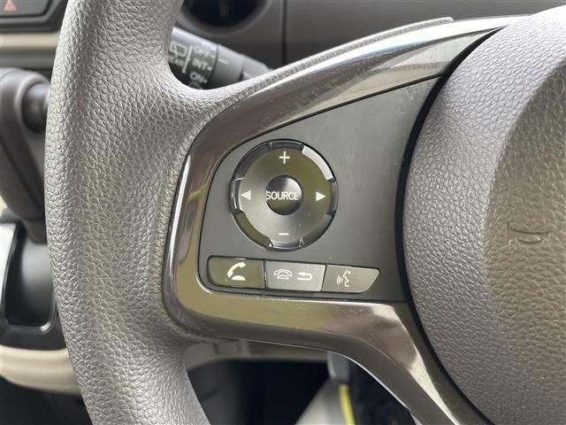 【運転席操作部】快適なドライブを楽しむための機能が装備されています！運転席から触れるので、使いやすいです！除菌プランいれていただくと、さらに清潔で安心していただけます！