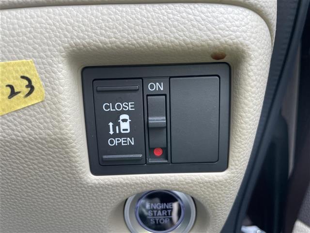 【運転席操作部】快適なドライブを楽しむための機能が装備されています！運転席から触れるので、使いやすいです！除菌プランいれていただくと、さらに清潔で安心していただけます！