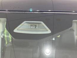 【スズキ　セーフティサポート】走行中に前方の車両等を認識し、衝突しそうな時は警報とブレーキで衝突回避と被害軽減をアシスト。より安全にドライブをお楽しみいただけます。