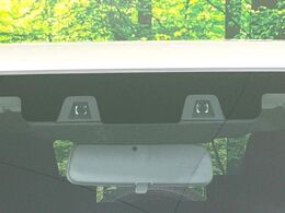 【スズキ　セーフティサポート】走行中に前方の車両等を認識し、衝突しそうな時は警報とブレーキで衝突回避と被害軽減をアシスト。より安全にドライブをお楽しみいただけます。
