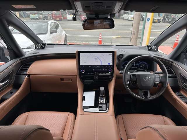 ★納車前に、専属のクリーニングスタッフが、ピッカピカにクリーニングして納車いたします！もちろん、ピッカピカの状態でお渡しするクリーニング費用も支払総額に含まれています！