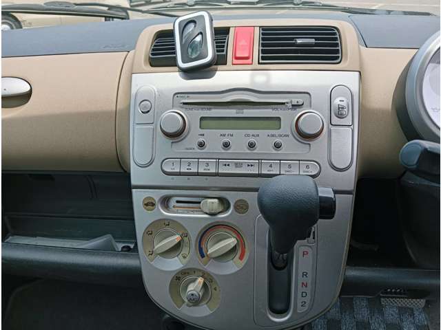 運転席操作部です。不明点はお気軽にご質問ください♪