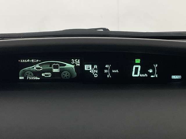 当店ではほぼ全てのお車を全国各地のオートオークションから仕入れております。その際、メーター改ざん等の検査も行われ、問題の無い車両のみ入庫していますのでご安心下さい☆