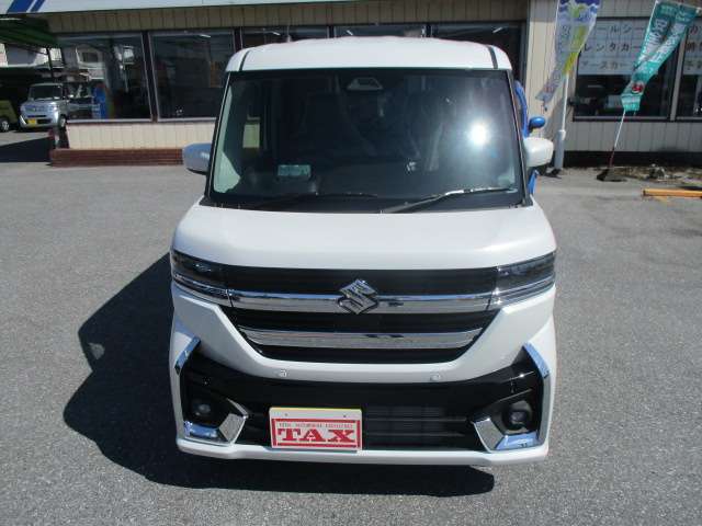 当店では、フェイスブックにてお客様の納車記念写真をUPさせて頂いております。その他、当店からのイベントやアクセラ君のご紹介をさせて頂きます。皆様、当店FBページに『いいね！』は如何でしょうか。