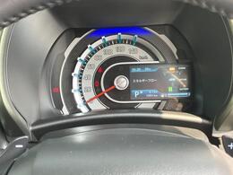 メーターパネルはカラー液晶インフォメーションディスプレイと組み合わせた先進的で質感高いデザインを採用！