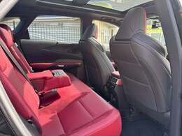 私たちは、お客様のこだわりに合った“世界にひとつ”だけの特別な車をご提案します。ジースクエア=車のあるライフスタイルを演出するセレクトショップです。