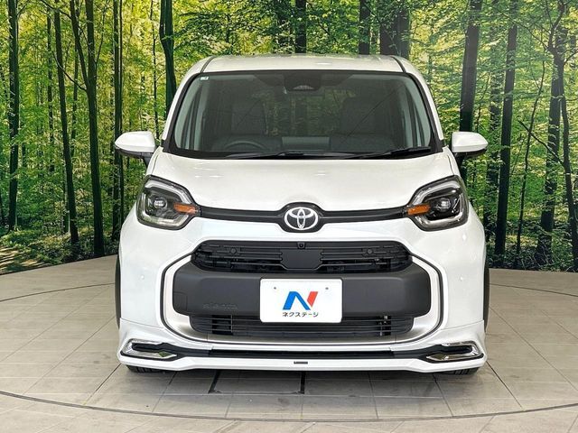 弊社では、全車『修復歴なし』のお車のみ取り扱っております。専任バイヤーによる厳選した仕入れの後、入庫後の車両チェックを行い、ネクステージが認定した高品質な中古車をご提供しております。