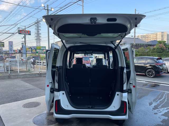 広々トランクルーム。たくさん荷物が入ります。