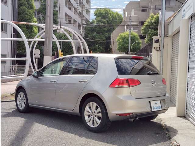 当店では「現車を見ずとも安心して購入できる」そういった車両のみを在庫車として販売する事をモットーとしております。
