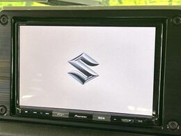 【ナビゲーション】目的地までしっかり案内してくれる使いやすいナビ。Bluetooth接続すればお持ちのスマホやMP3プレイヤーの音楽を再生可能！毎日の運転がさらに楽しくなります！！