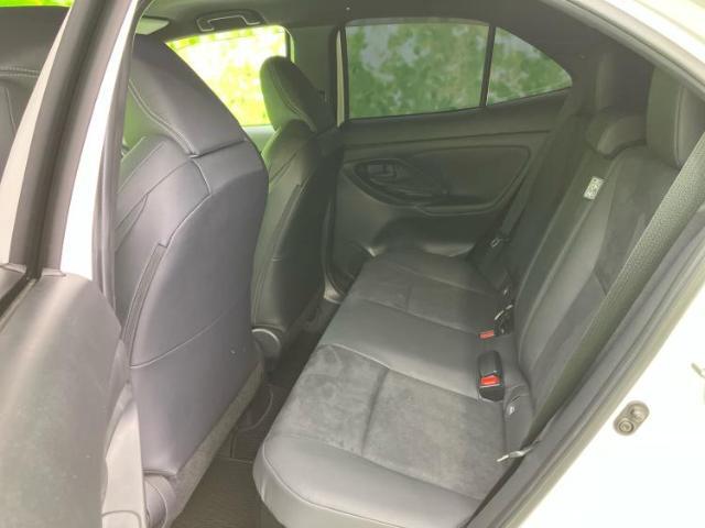 WECARSでは各商談席に大型モニターをご用意しております！見やすい大画面でゆったりと全国の在庫をご覧いただけます！是非ご来店お待ちしております！