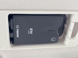 【ETC】高速道路の料金所をストレスなく通過！話題のスポットやサービスエリアに多い「スマートIC」利用時は必須のアイテムです。当店でセットアップを実施、ご納車当日からすぐにご利用いただけます！