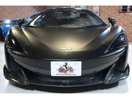 0-100km/h加速はわずか2.9秒と、圧 倒的なパフォーマンスを誇ります。