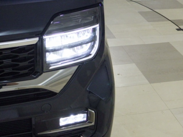 【LEDヘッドライト】LEDヘッドライトは消費電力が少ないので寿命が長いですよ！明るさも十分で、夜間走行の負担を和らげてくれます！