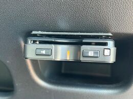 【ETC】高速道路の料金所をストレスなく通過！話題のスポットやサービスエリアに多い「スマートIC」利用時は必須のアイテムです。当店でセットアップを実施、ご納車当日からすぐにご利用いただけます！