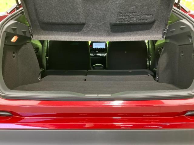 WECARS（ウィーカーズ）は全国250店舗展開！お客様が安心してカーライフをお楽しみいただけるよう社員一同心を込めてサポートいたします。