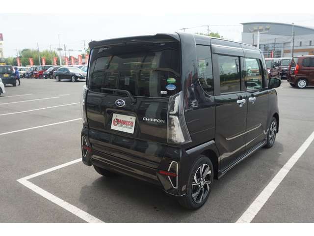 人気車種随時取り揃えております。是非お気軽にご来店ください。
