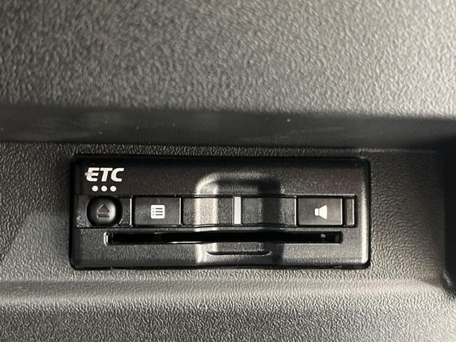 【ETC】高速道路の料金所をストレスなく通過！話題のスポットやサービスエリアに多い「スマートIC」利用時は必須のアイテムです。当店でセットアップを実施、ご納車当日からすぐにご利用いただけます！
