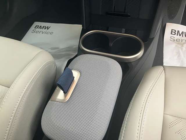 MINI認定中古車は第三者品質評価制度も採用しております。AIS方式による車両品質評価制度も導入し公平な車両コンデション評価を行うことにより車両品質の透明性を高めると同時に更なる信頼と安心をお届けします
