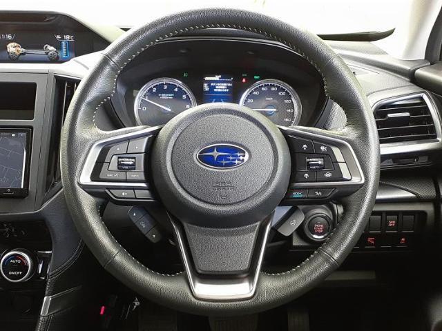 WECARSの展示場では実際に見て、触ってお車をお選びいただけます！知識の豊富な営業スタッフが様々なカーライフをご提案いたします！