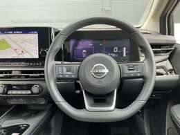 便利なステアリングスイッチ付き！プロパイロット操作・オーディオの設定等が出来ます☆