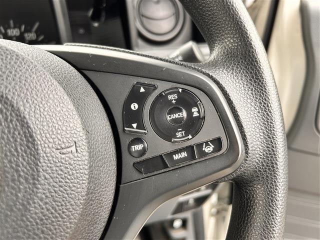 ☆高速走行時に活躍してくれる「アダプティブクルーズコントール」搭載！先行車との車間の維持もサポートしてくれます☆