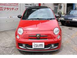 キセノンヘッドライトは標準装備！