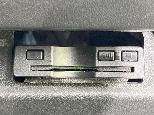 【ETC】高速道路の料金所をストレスなく通過！話題のスポットやサービスエリアに多い「スマートIC」利用時は必須のアイテムです。当店でセットアップを実施、ご納車当日からすぐにご利用いただけます！