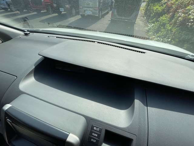 快適なドライブを楽しむための機能が装備されています！運転席から触れるので、使いやすいです！除菌プランいれていただくと、さらに清潔で安心していただけます！