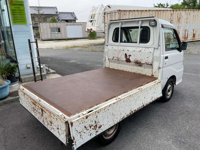 荷台鉄板張り加工済車両