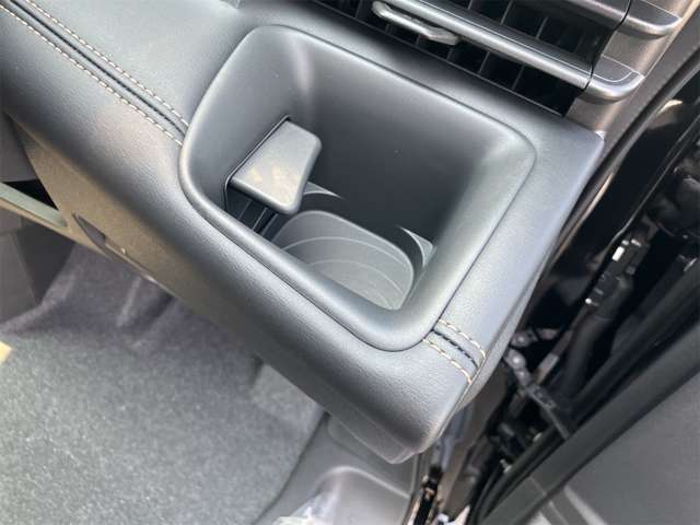 【アフターサポートもお任せ】購入後の車検・オイル交換、鈑金修理、コーティング等、全て自社工場で作業できます！