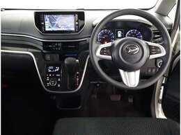 視界性の良い運転席！