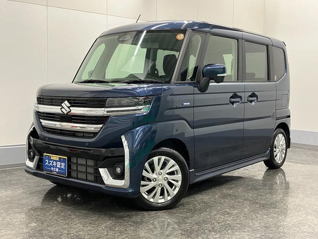 メッキが強調されたフロントグリルが存在感があります。