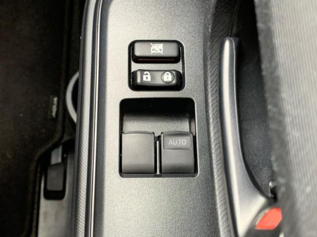 お車に合わせて無料保証以外にも、保証範囲、期間、距離を拡充させた有料保証もご用意しております！中古車の購入が初めてで不安・・・というお客様もご安心ください！