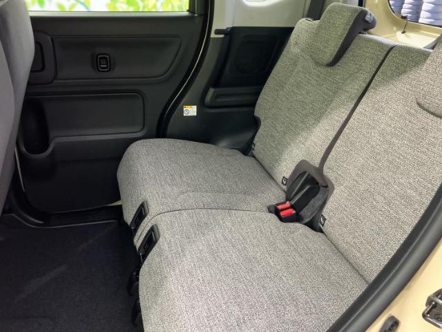 WECARSでは各商談席に大型モニターをご用意しております！見やすい大画面でゆったりと全国の在庫をご覧いただけます！是非ご来店お待ちしております！